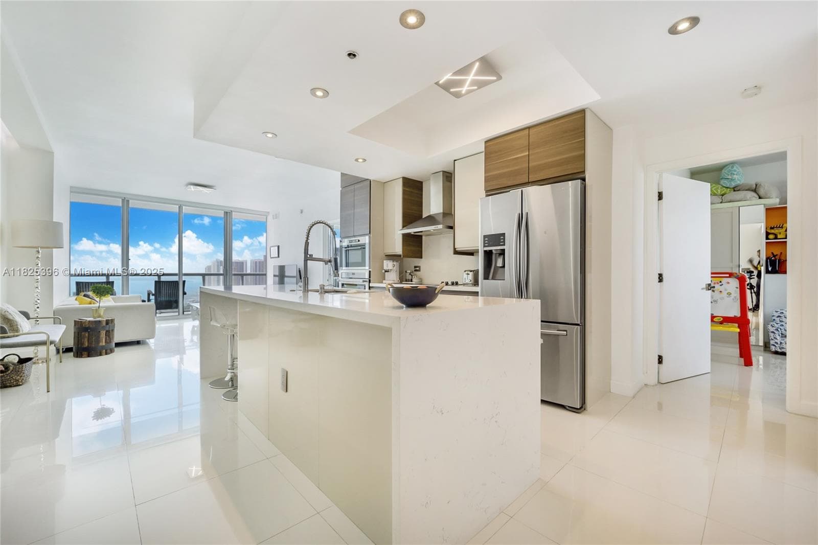Marina Blue Unit 3005 condo rented at 888 Biscayne Blvd # 3005, Miami FL 33132