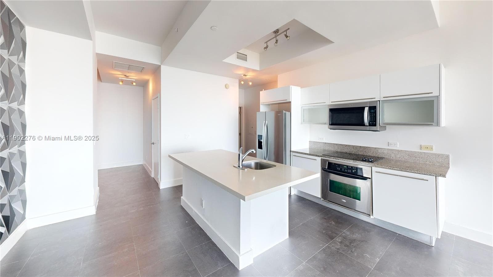 Marina Blue Unit 4704 condo rented at 888 Biscayne Blvd # 4704, Miami FL 33132
